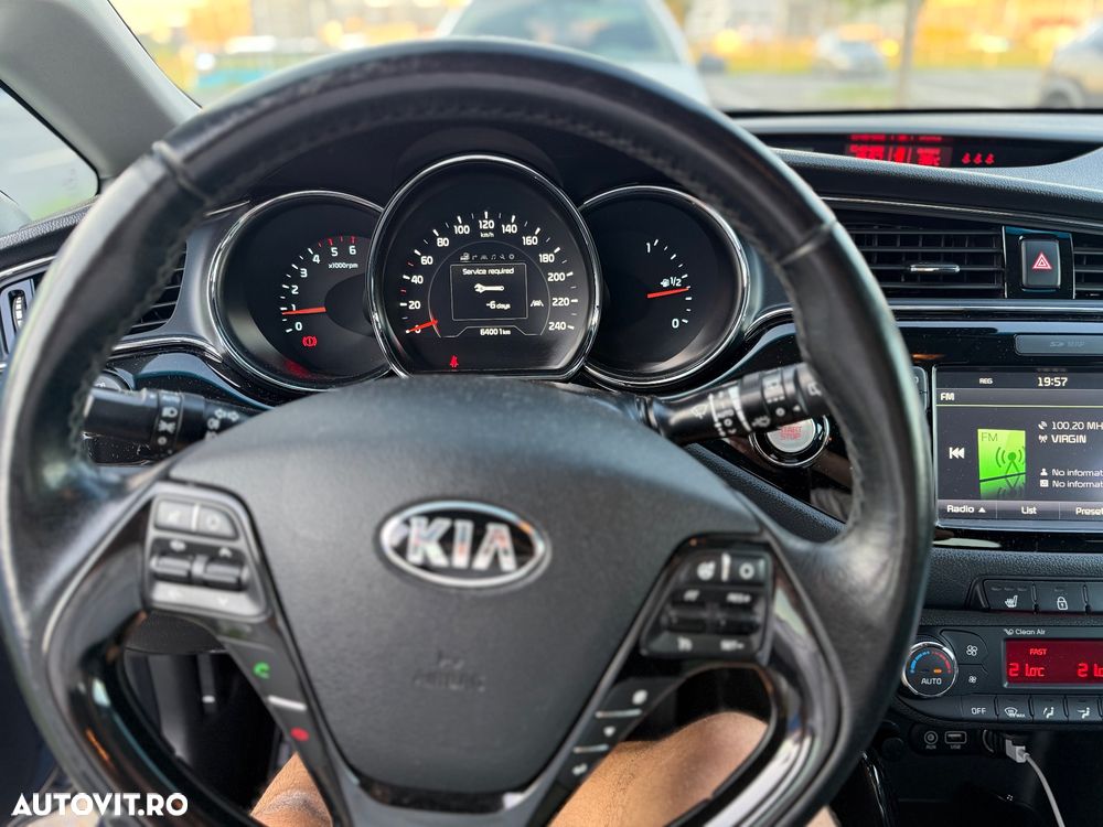 Kia Ceed 1.6 DSL HP GT Line - 6