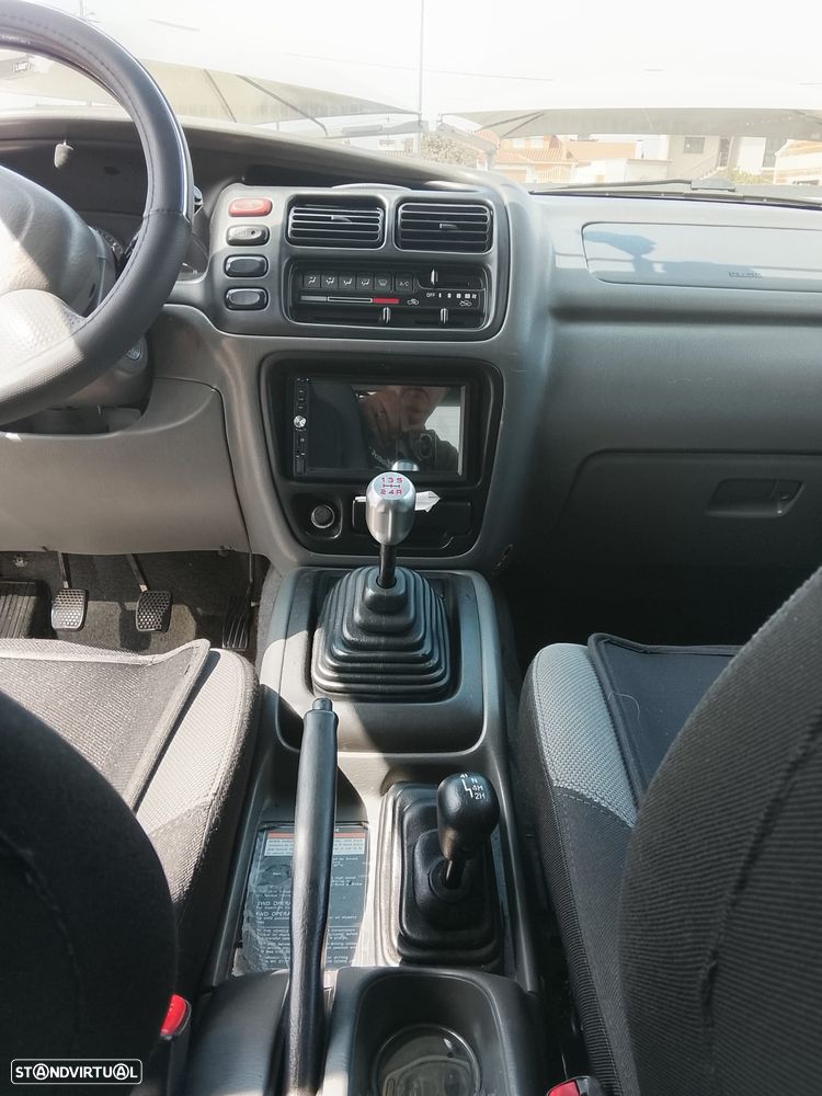 Suzuki Grand Vitara Metal Top 2.0 TDi - 7