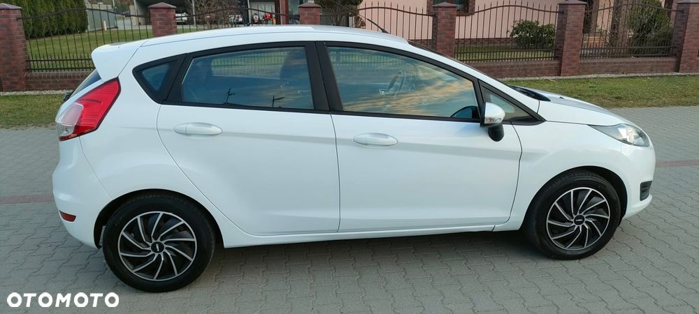 Ford Fiesta 1.6 TDCi SYNC Edition - 4