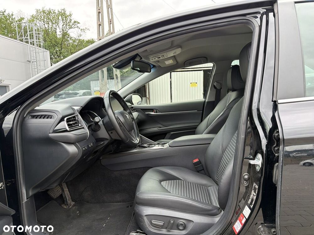 Toyota Camry 2.5 Hybrid Prestige CVT - 9