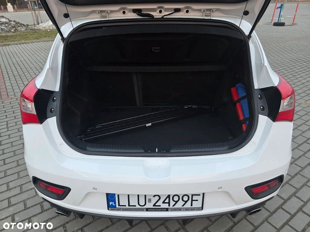 Hyundai i30 1.6 T GDI Turbo - 11