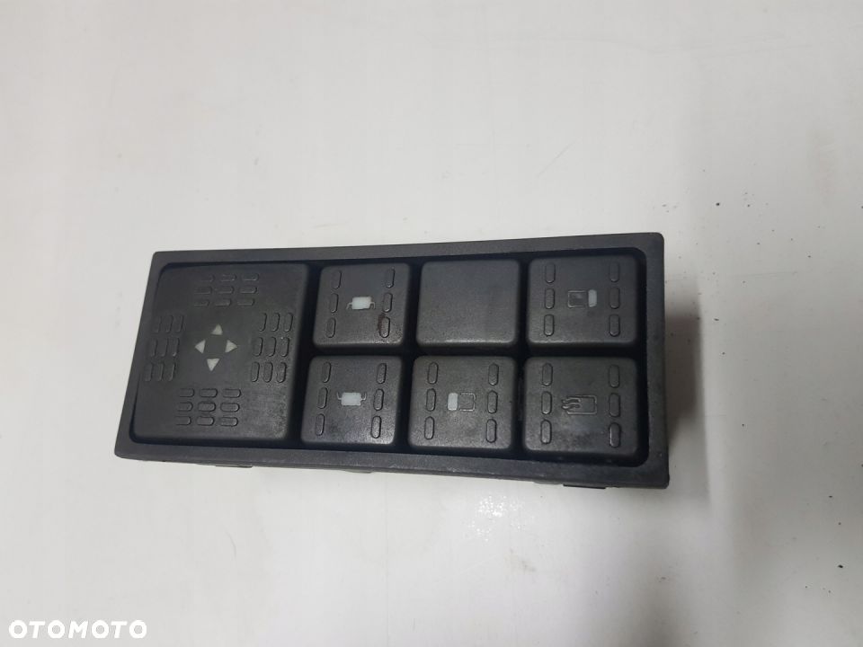 PRZEŁĄCZNIK PANEL STEROWANIA LUSTEREK IVECO EUROCARGO 99488790 EZ * - 1