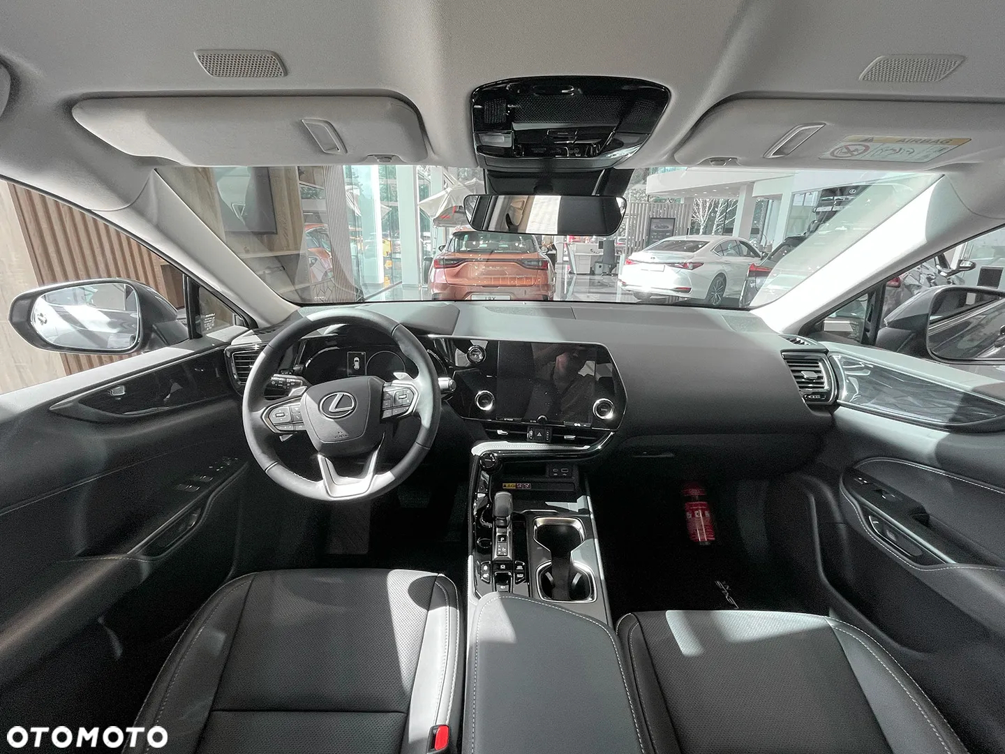 Lexus NX - 3
