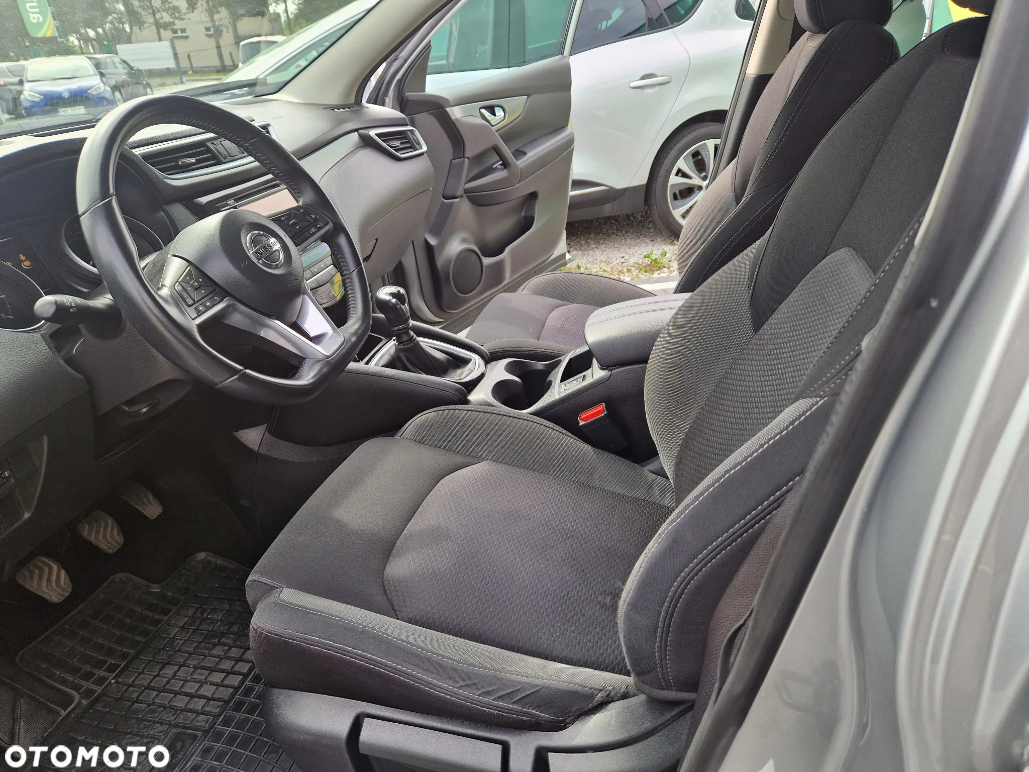 Nissan Qashqai - 14