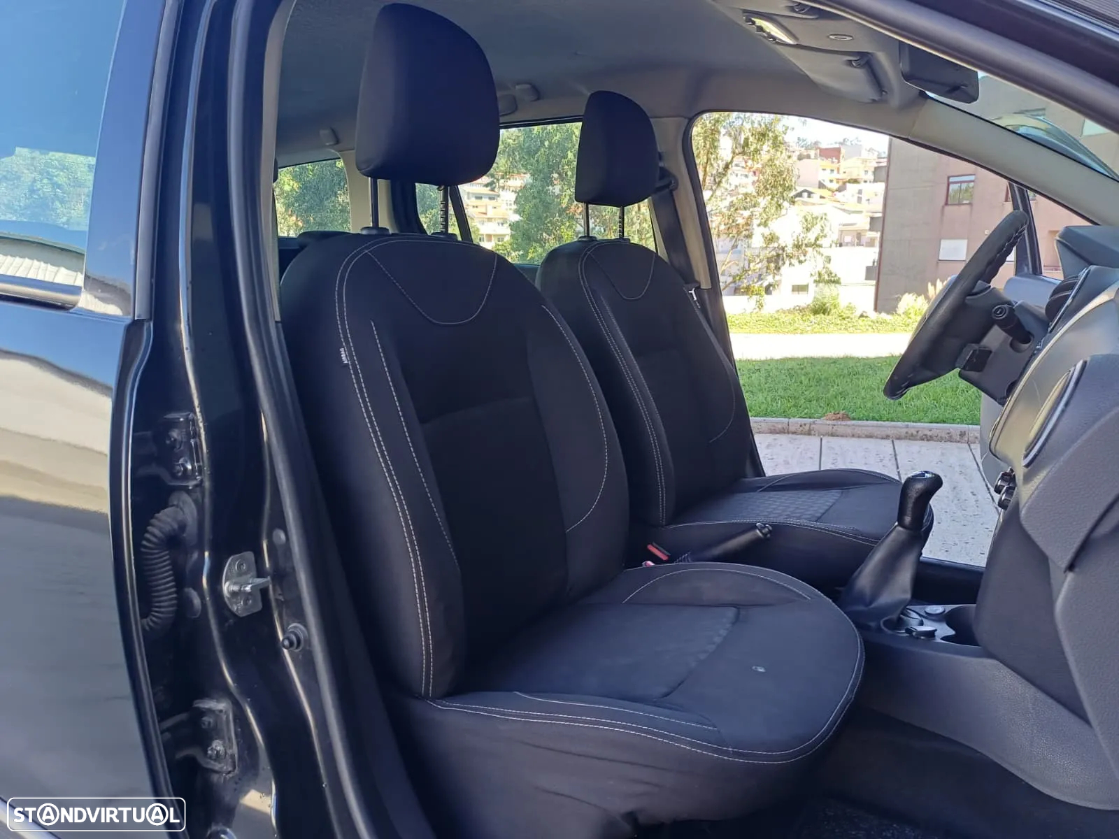 Dacia Logan MCV 1.2 16V Confort Bi-Fuel - 27
