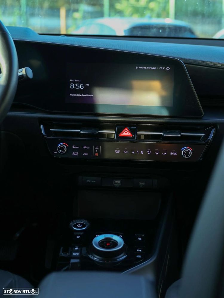 Kia Niro EV 64kWh Drive - 14