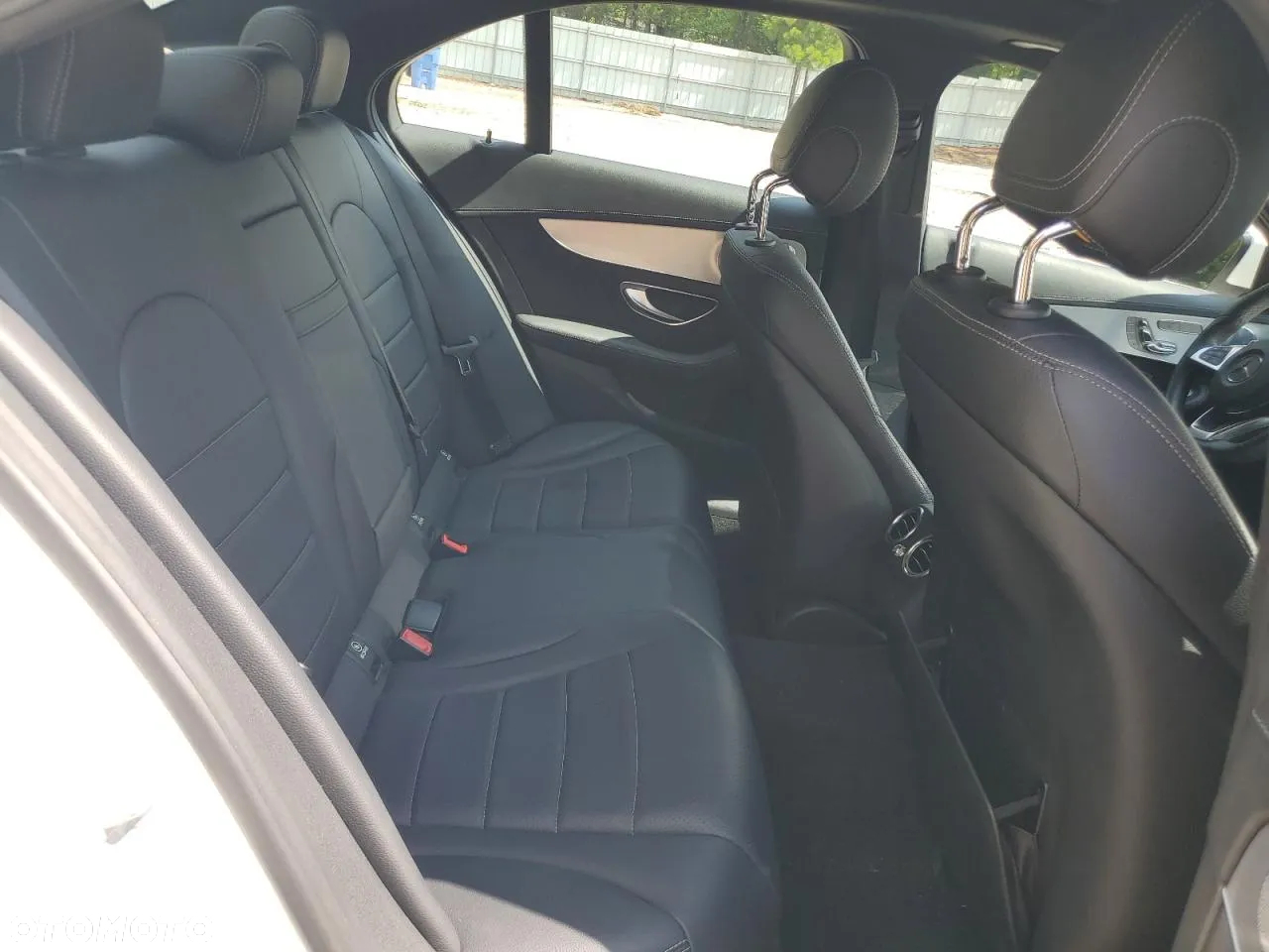 Mercedes-Benz Klasa C 300 7G-TRONIC - 9