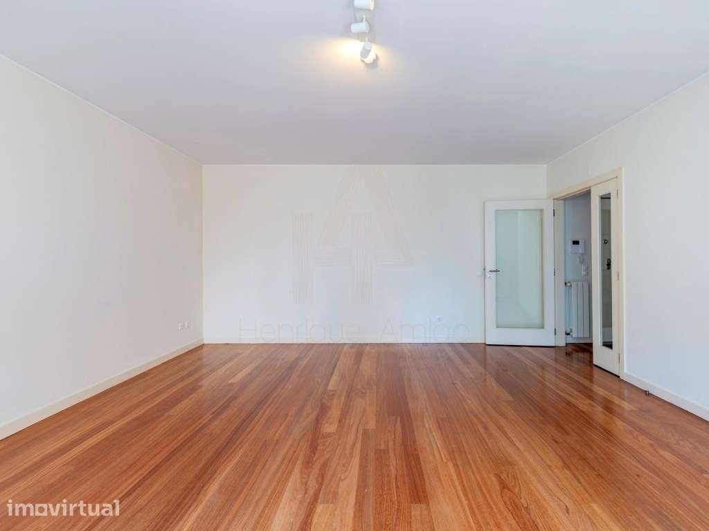 EXCLUSIVO Apartamento T1 de Luxo para Arrendamento em Lisboa - Grande imagem: 4/23