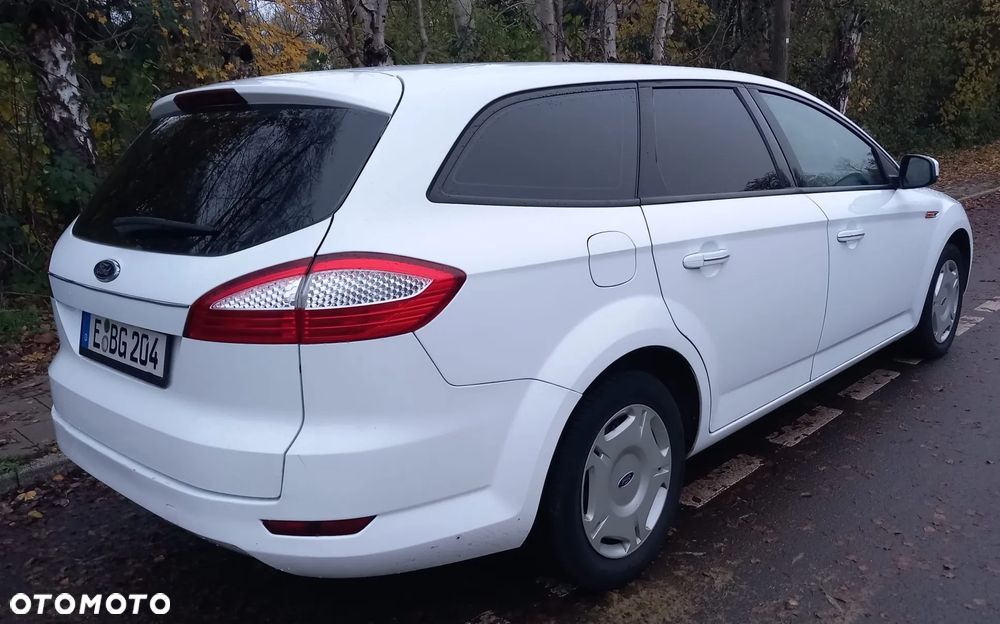 Ford Mondeo 2.0 TDCi Ambiente - 5