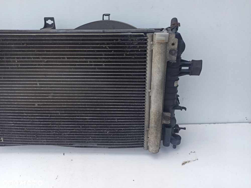 Komplet chłodnic wentylator OPEL ASTRA III H LIFT 1.6B 1.8B 16V - 10