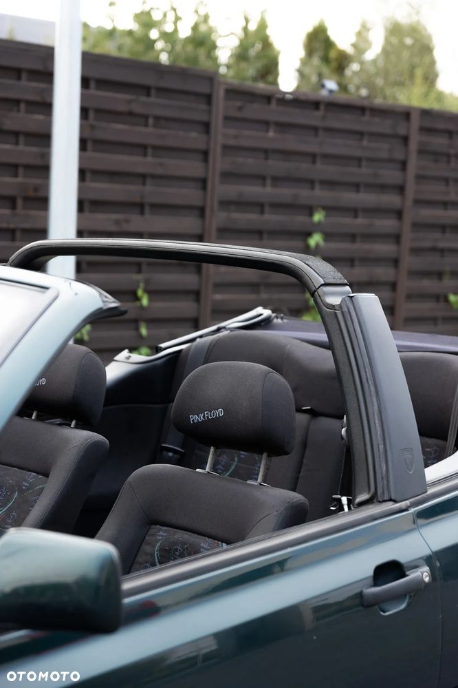 Volkswagen Golf Cabriolet 1.8 Avantgarde - 27