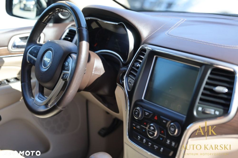 Jeep Grand Cherokee - 20