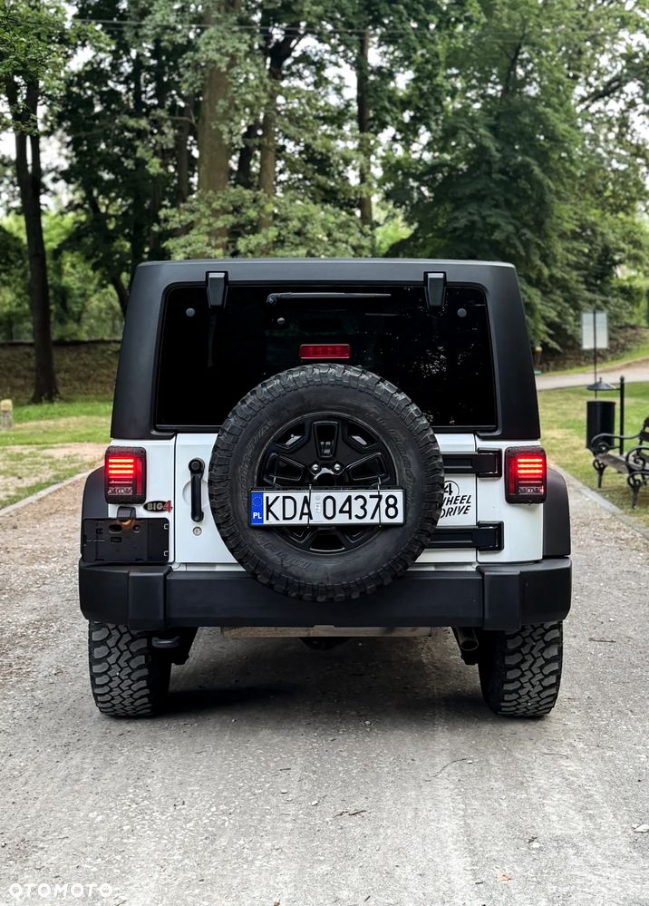 Jeep Wrangler - 9