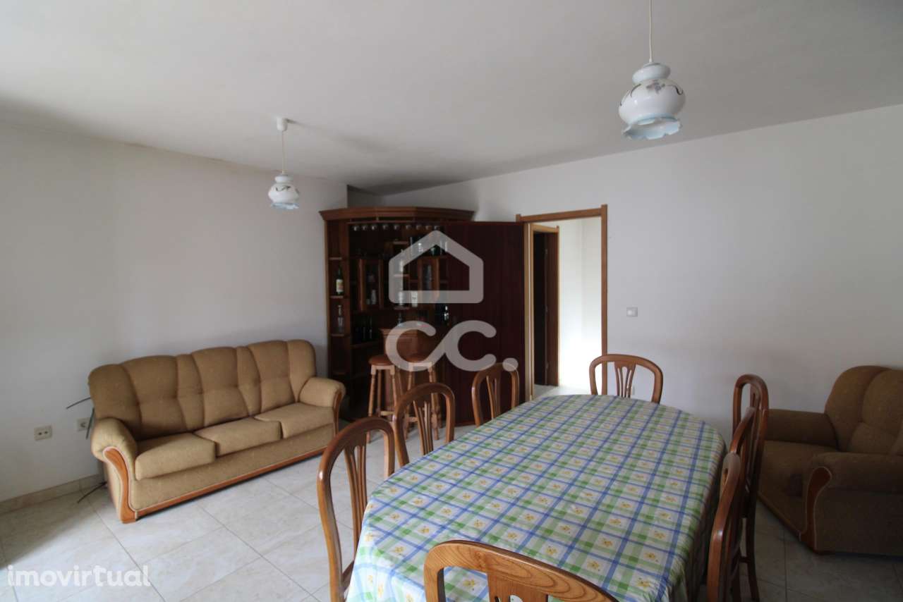 Duas Moradias em Pedra com Armazém: Potencial para Recuperação e Diver - Grande imagem: 4/22