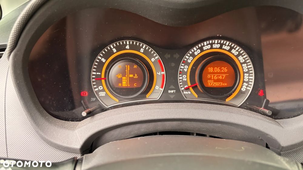 Toyota Auris 1.33 VVT-i Terra - 13