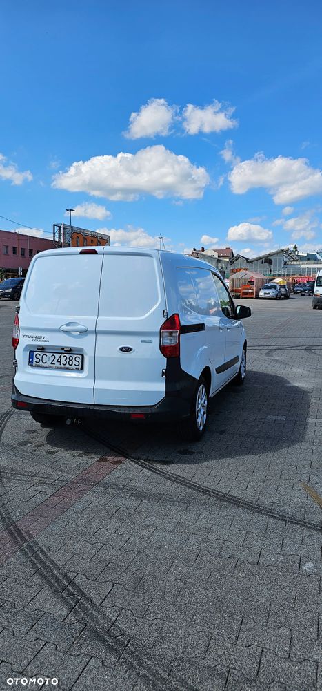Ford Transit courier - 4