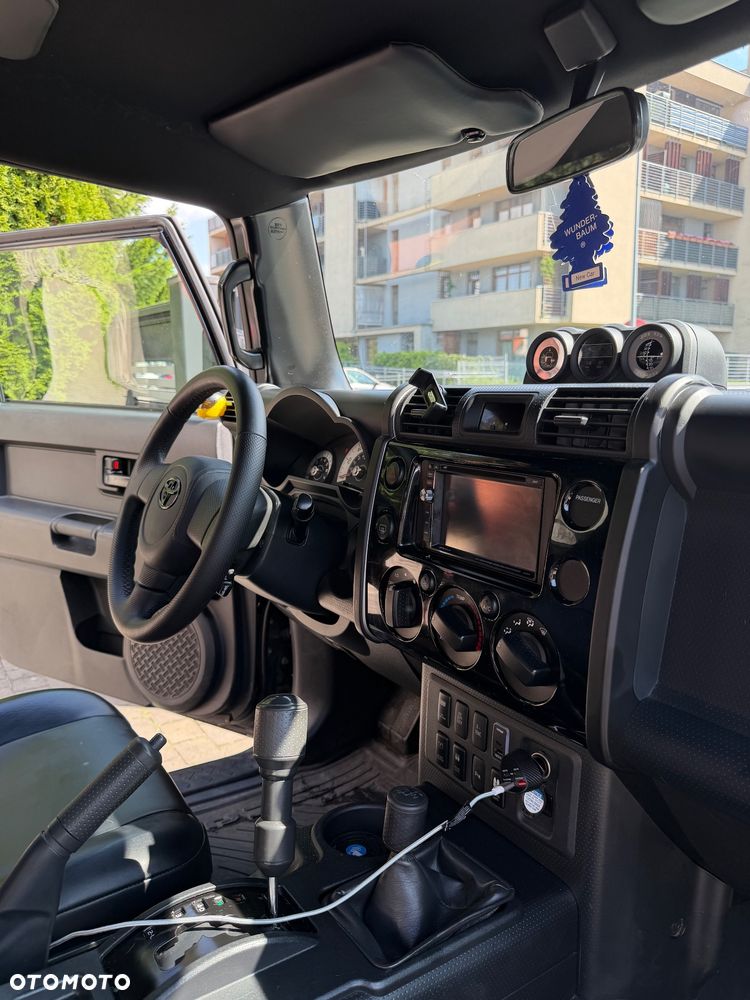 Toyota FJ 4.0 4x4 - 10