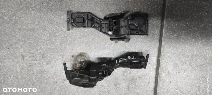 WKŁAD LAMPY TYŁ W KLAPĘ LEWY PRAWY LEON 2 FL - 2