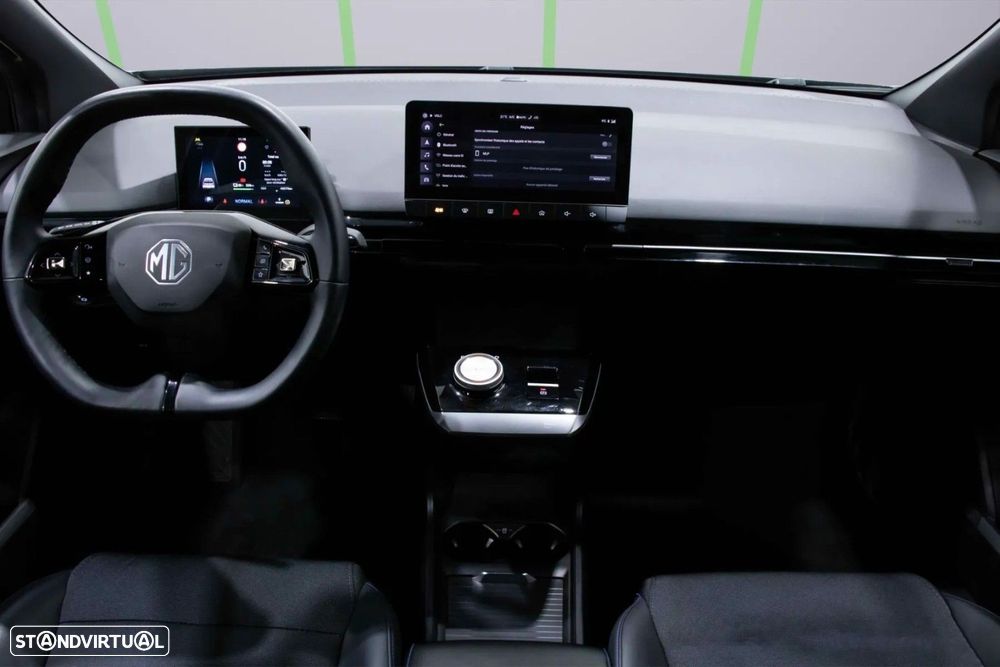 MG MG4 64 kWh Luxury - 10