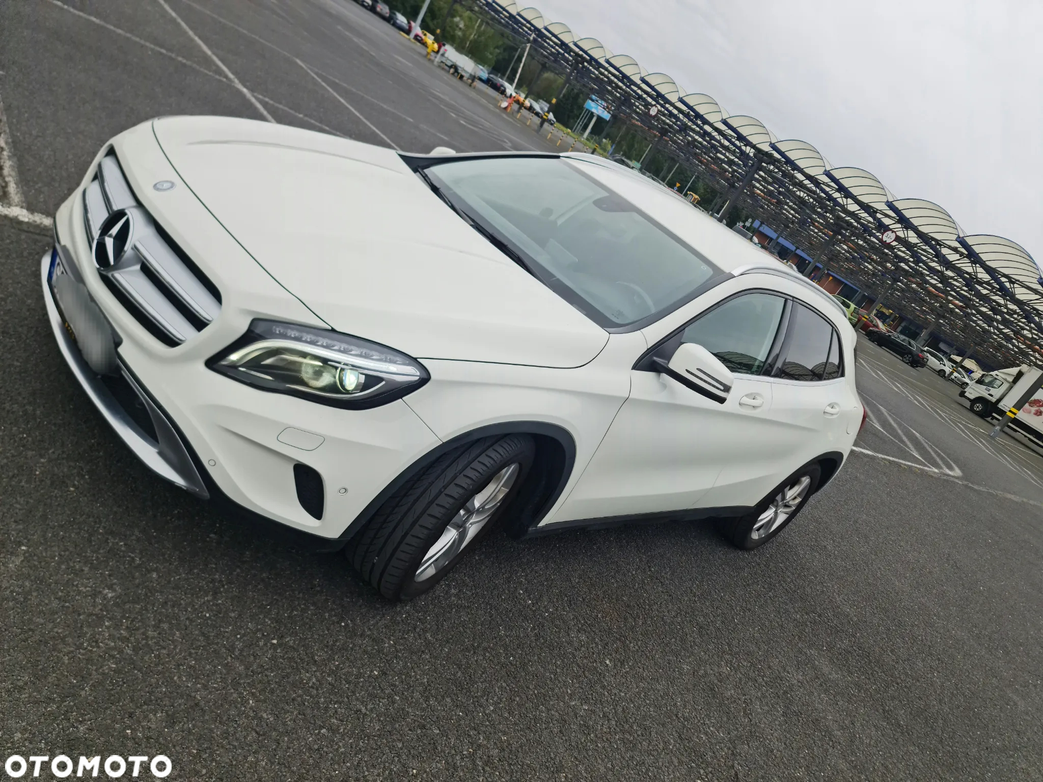 Mercedes-Benz GLA - 5