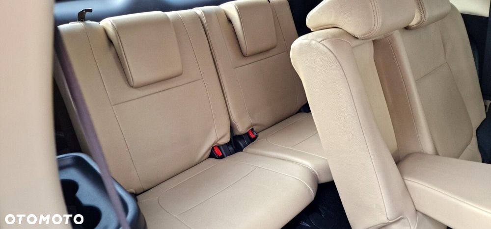 Mitsubishi Outlander 2.0 Instyle Navi 4WD CVT - 23