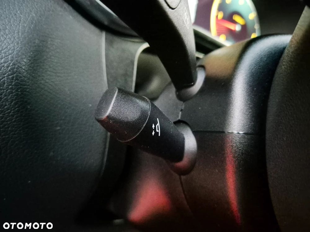 Mercedes-Benz GLC 300 d 4Matic 9G-TRONIC AMG Line - 17