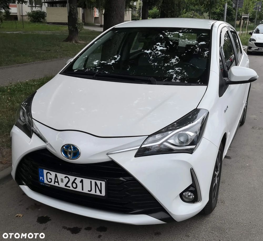 Toyota Yaris Hybrid 100 Premium EU6 - 1