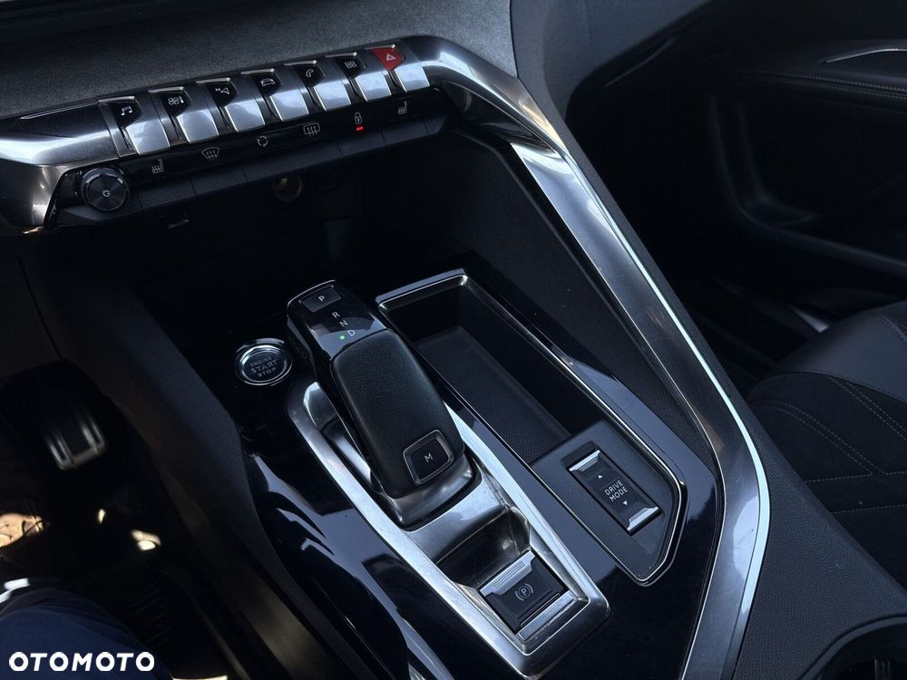 Peugeot 5008 1.6 PureTech GT S&S EAT8 - 28