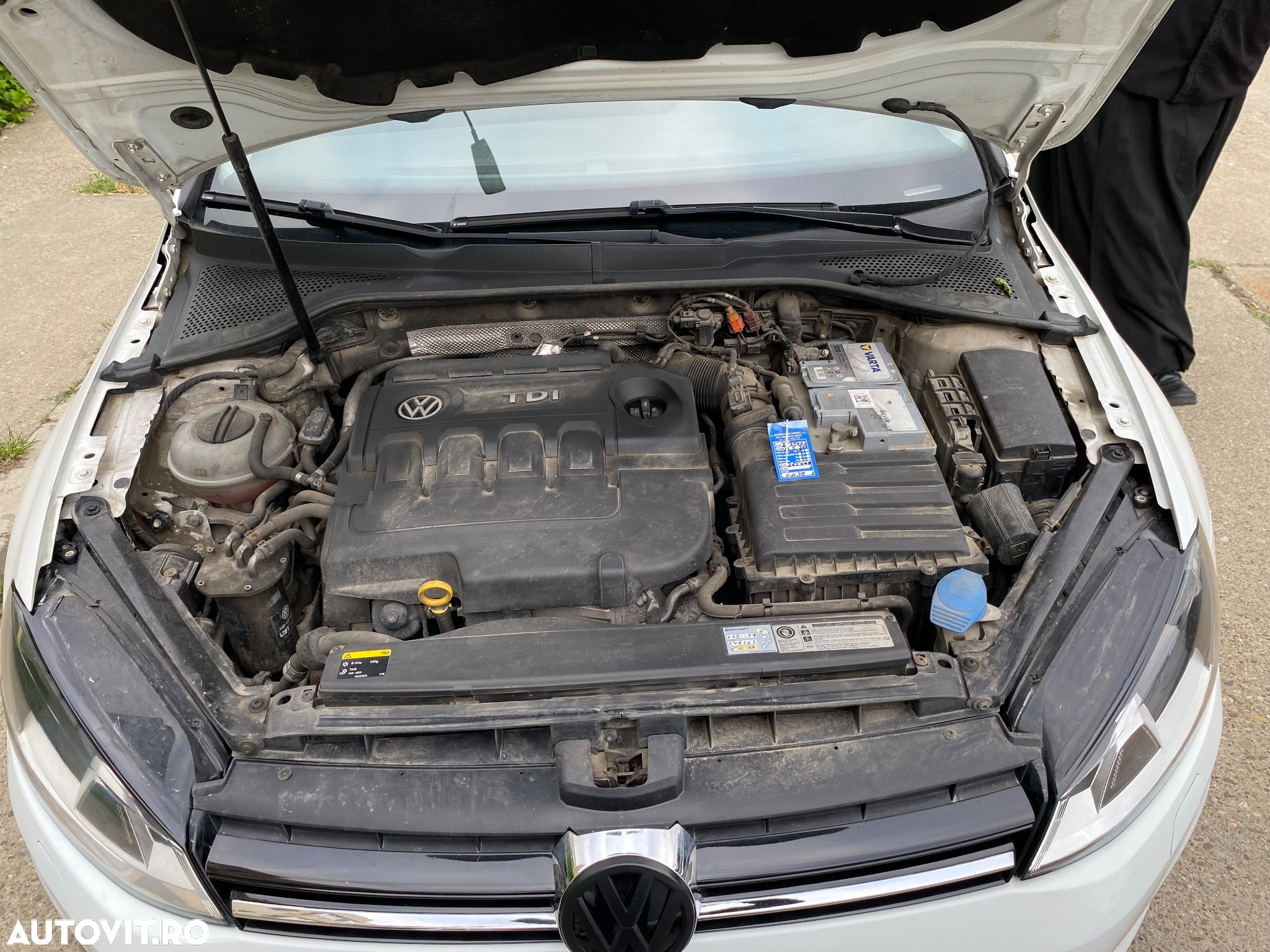 Volkswagen Golf 1.6 TDI 4Motion BMT Comfortline - 4