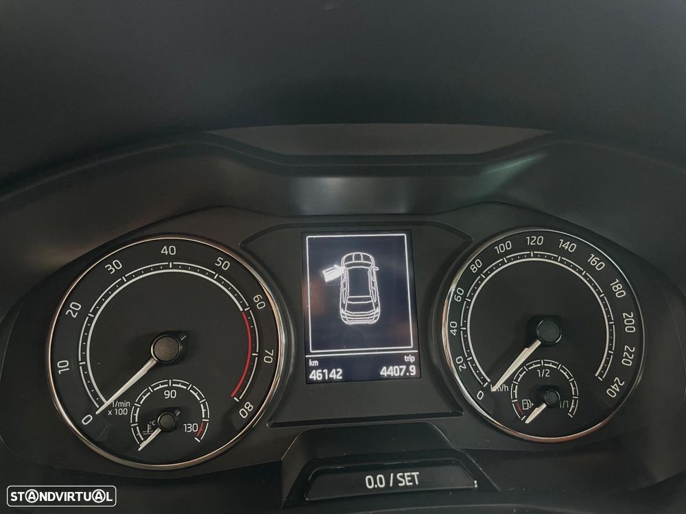Skoda Kamiq 1.0 TSI Style - 9
