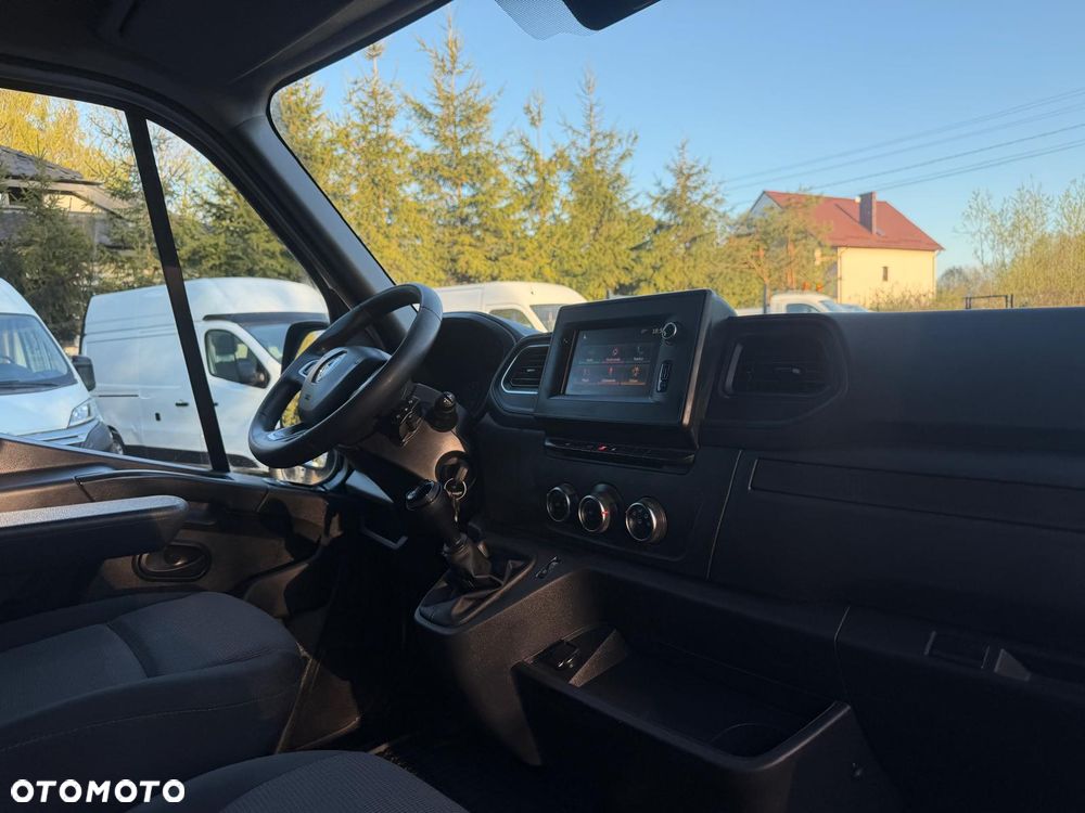 Renault Master / L3H2 / Najbogatsza wersja / 92000 KM / BEZWYPADKOWY / L3 H2 / FV23% - 12