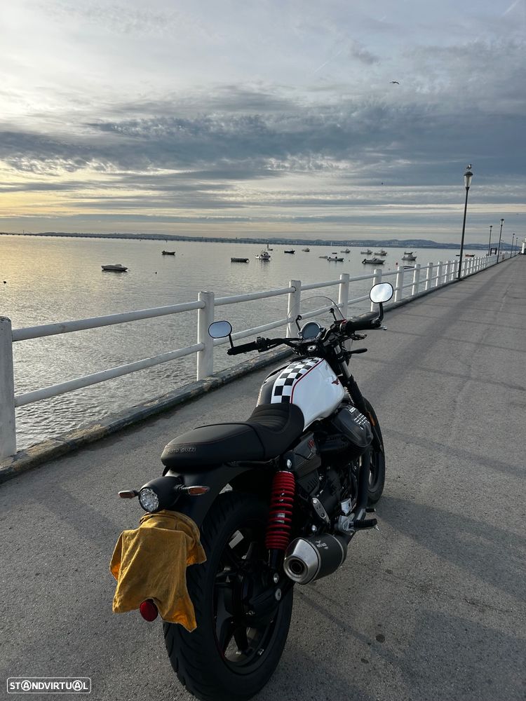 Moto Guzzi V7 Stone Ten Nova - 42