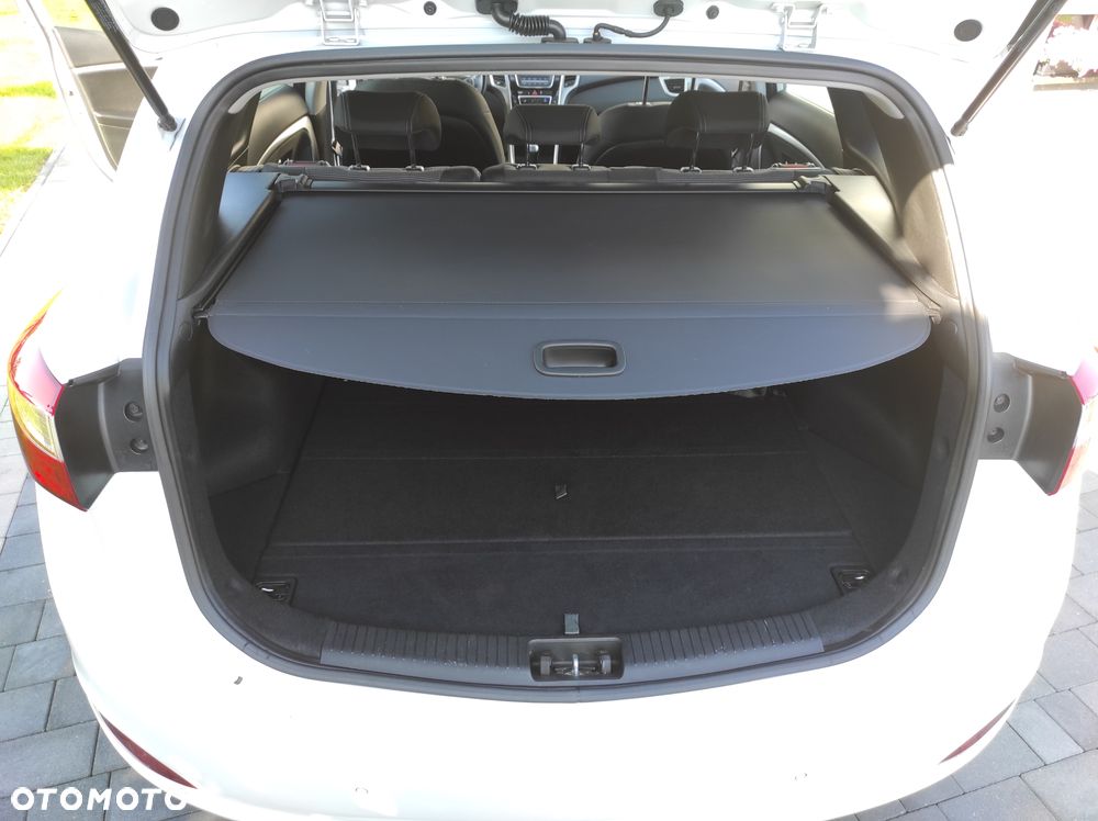 Hyundai i30 1.6 Classic + - 18