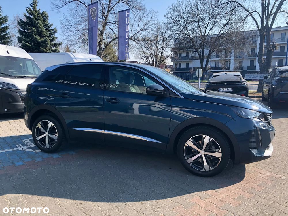 Peugeot 3008 1.2 PureTech Allure S&S EAT8 - 4