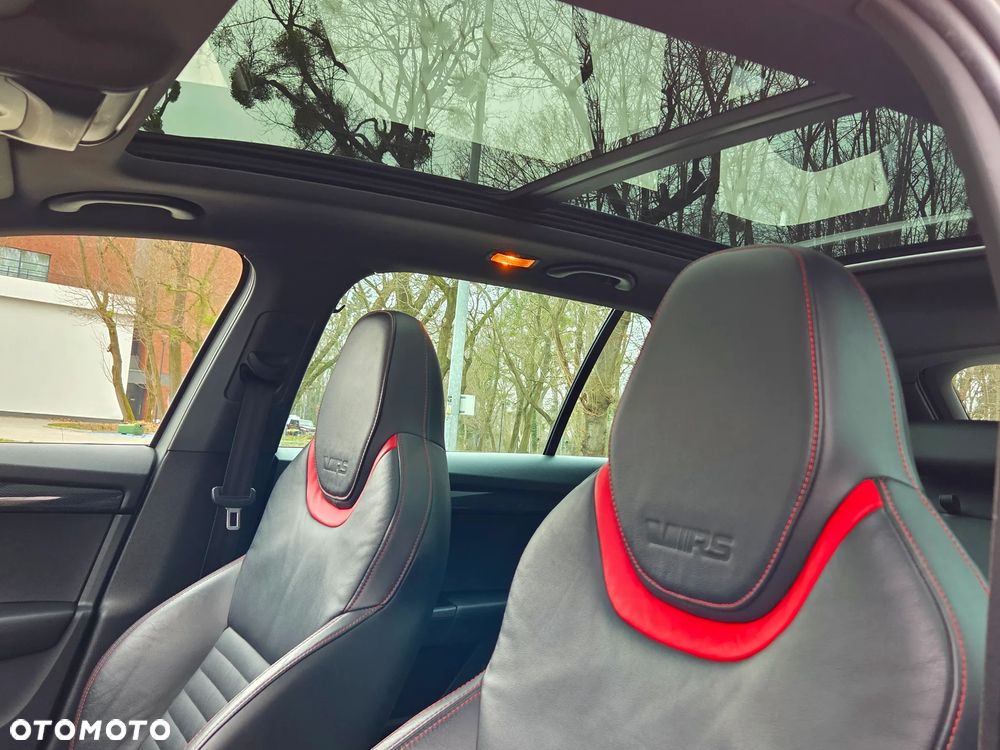 Skoda Octavia 2.0 TDI DSG RS - 26