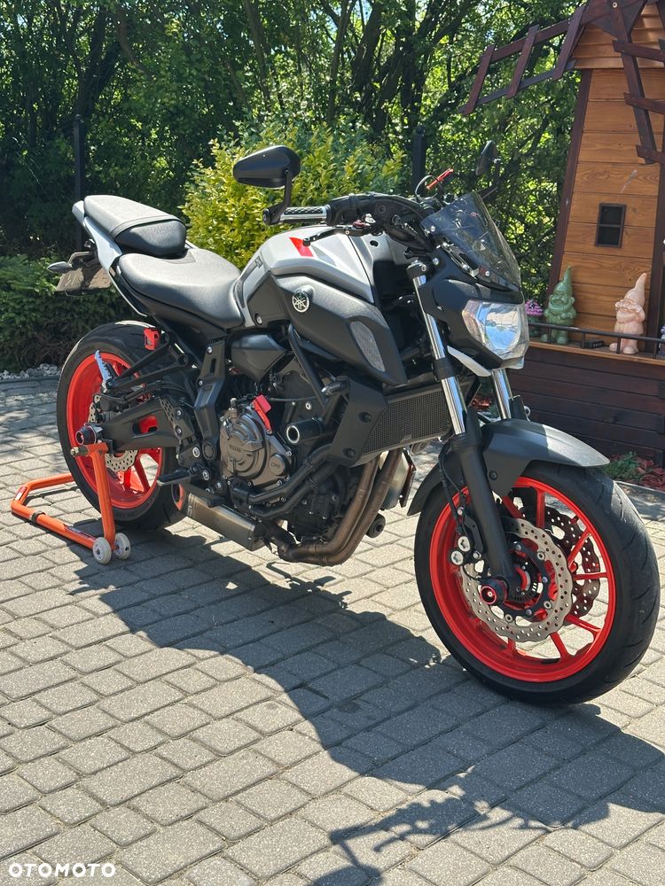 Yamaha MT - 9