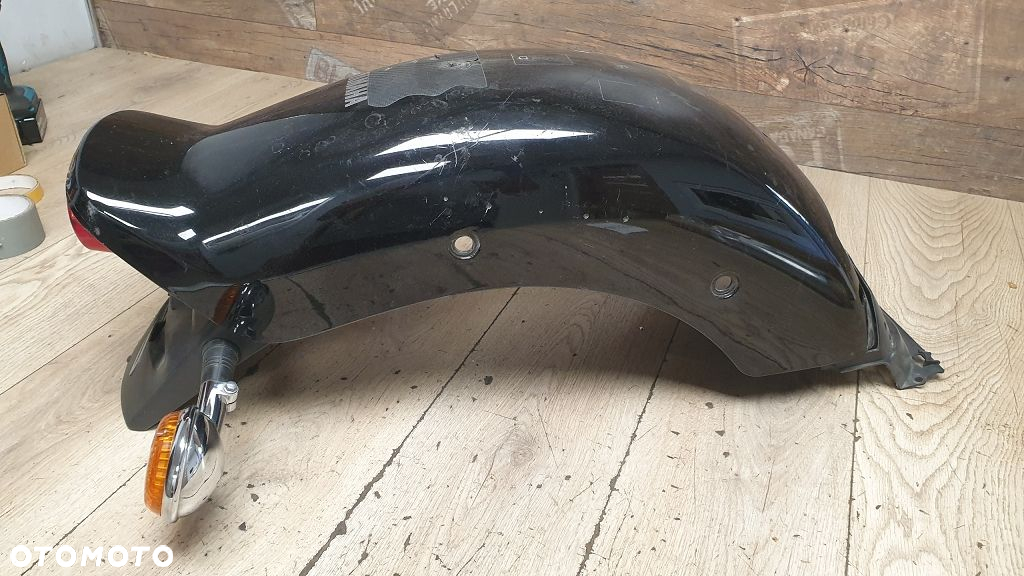 Błotnik tył lampa kierunkowskaz chlapacz Yamaha XVS1100 Drag Star Custom - 2
