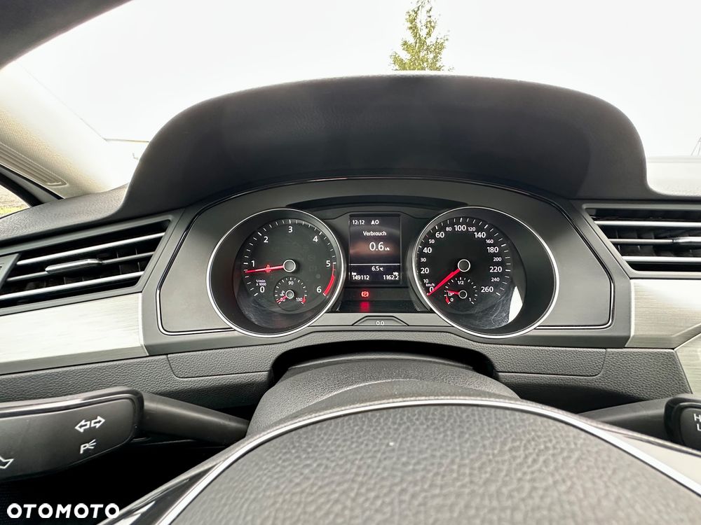 Volkswagen Passat 1.6 TDI (BlueMotion Technology) Trendline - 9