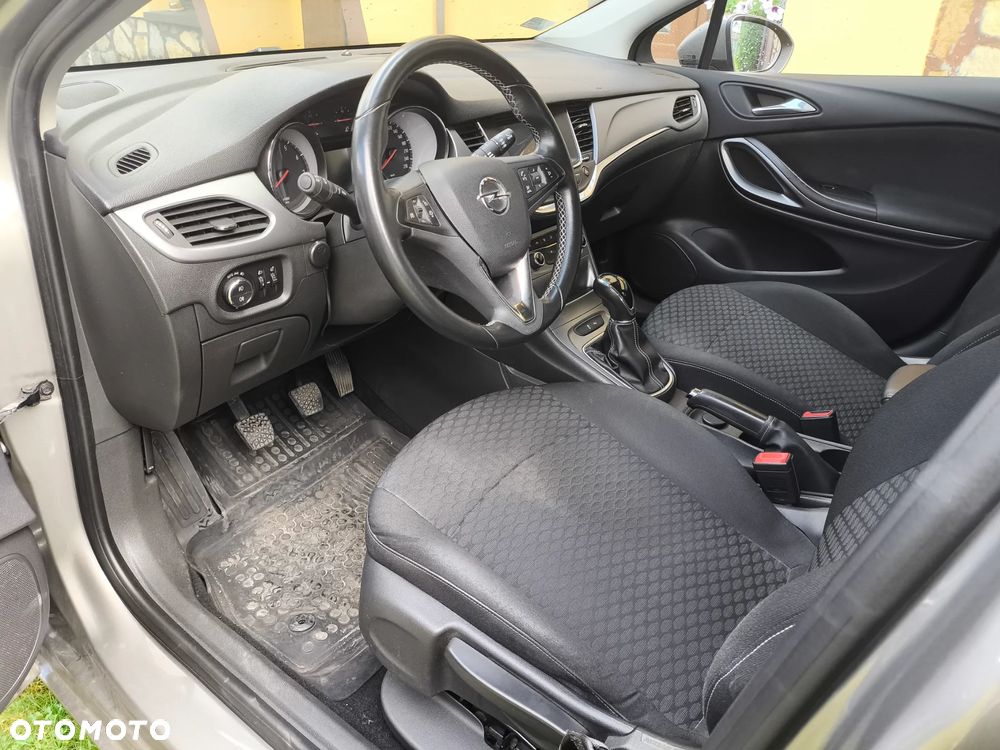 Opel Astra 1.4 T Enjoy - 12