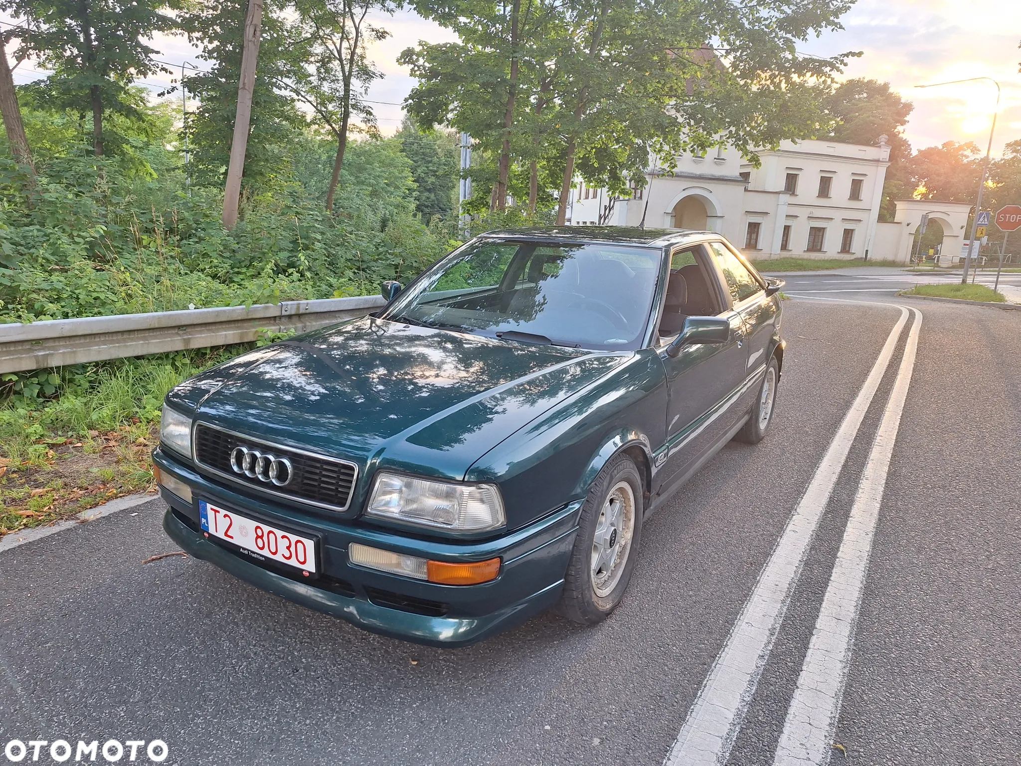 Audi Coupe 2.0 - 6