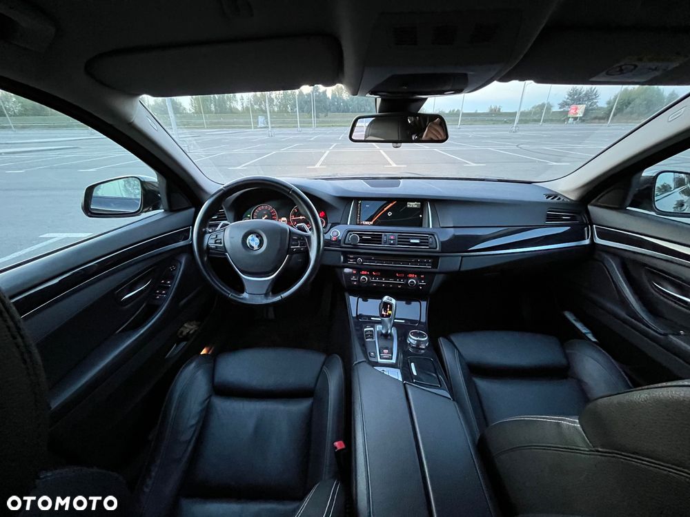 BMW Seria 5 518d - 8