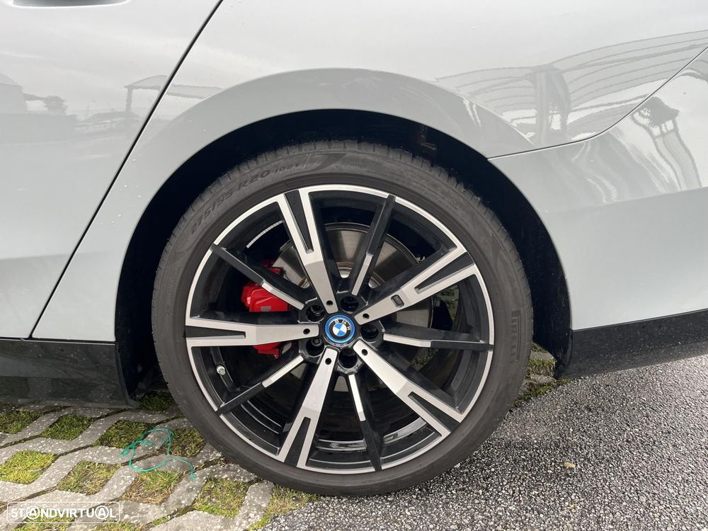 BMW 530 e Pack Desportivo M Pro - 20
