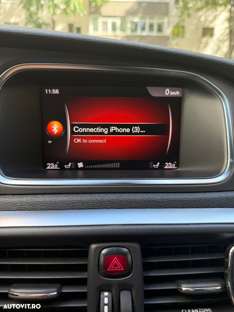 Volvo V40 D3 Geartronic RDesign - 11