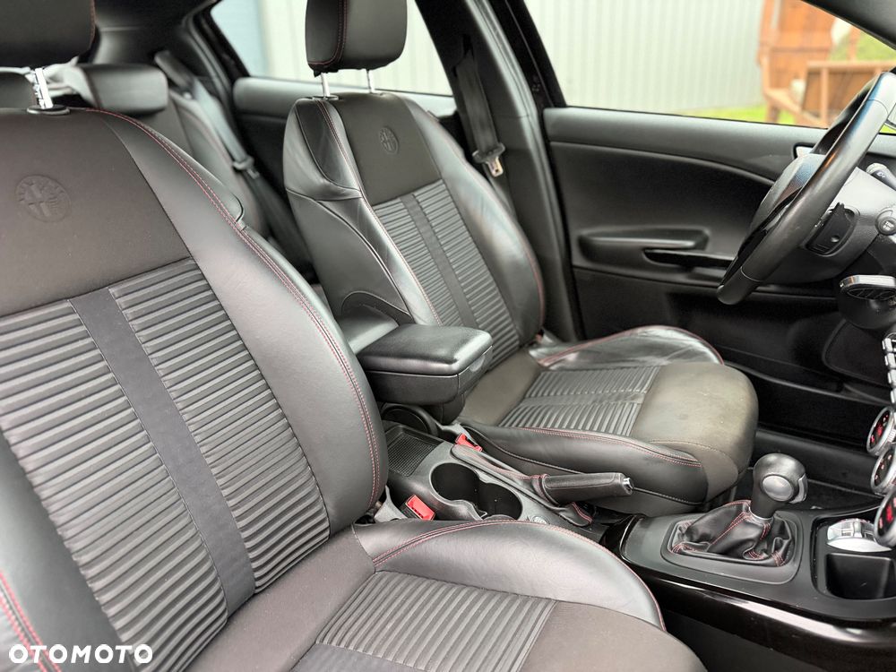 Alfa Romeo Giulietta 1.4 TB MultiAir Distinctive TCT - 19