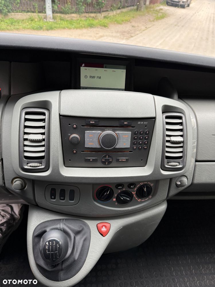 Opel Vivaro - 16