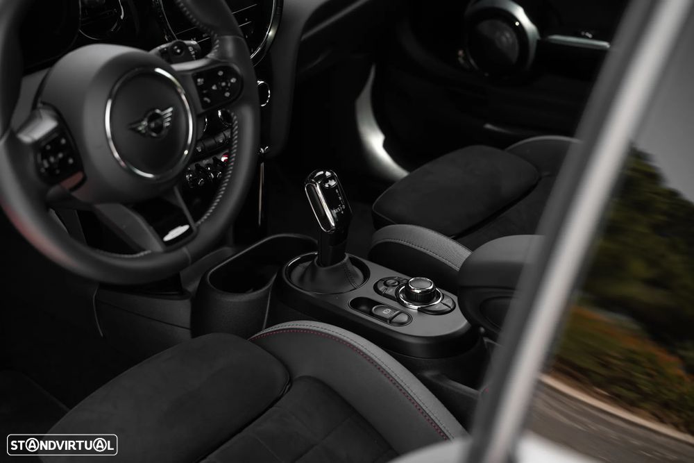 MINI 3 Portas John Cooper Works Plus Auto Desportiva - 25