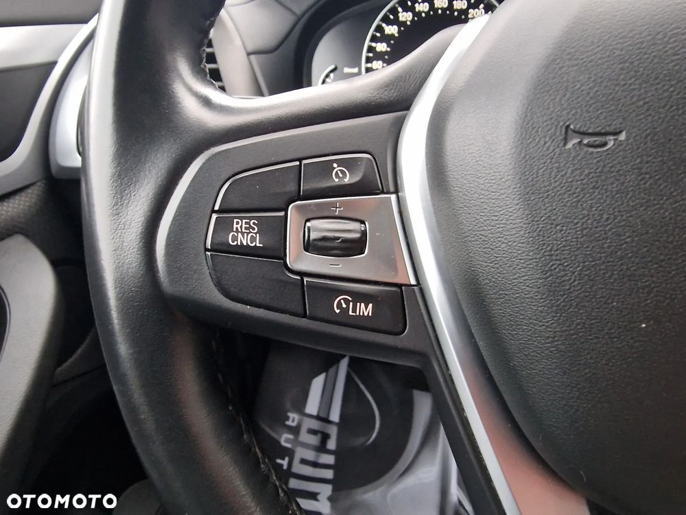 BMW X3 sDrive18d Advantage - 26