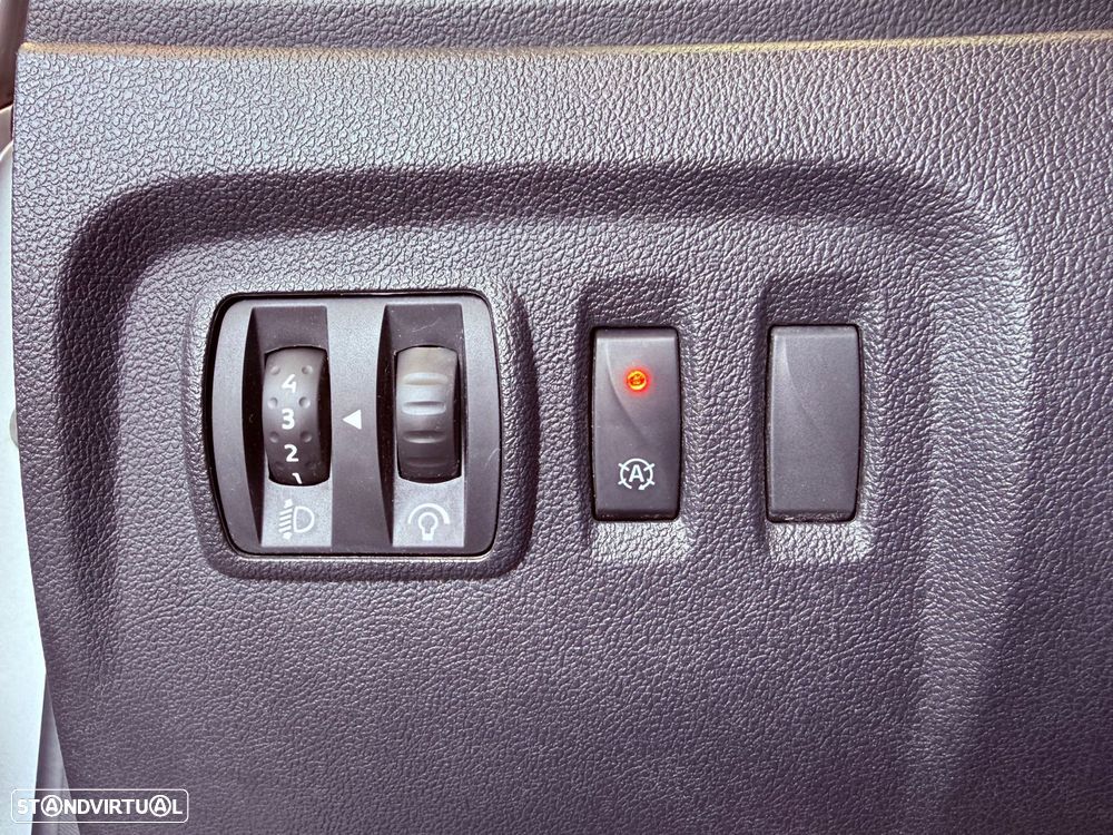 Renault Captur 1.2 TCe Exclusive EDC - 12