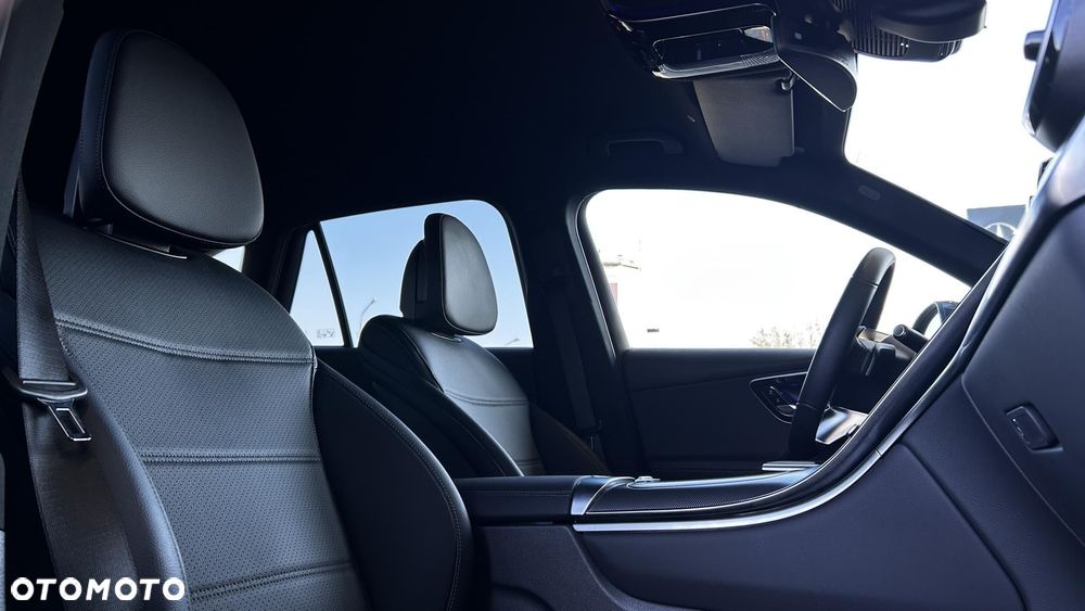 Mercedes-Benz GLC - 23