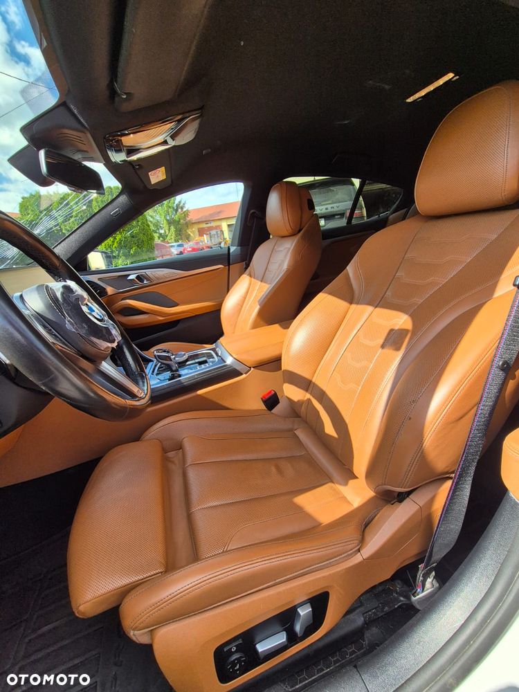 BMW Seria 8 - 7